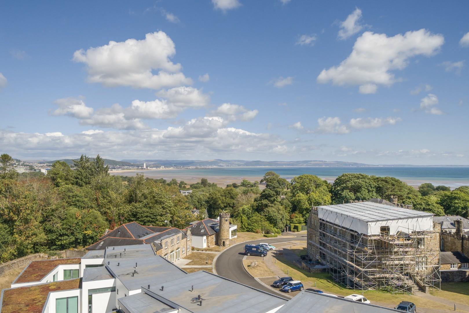 Upper Castle View, Blackpill, Swansea, SA3 5BY